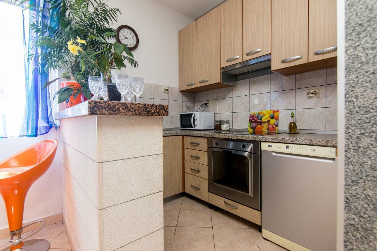 Apartments Jakov Mirce Exterior foto