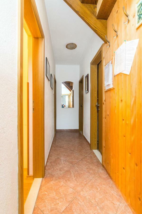 Apartments Jakov Mirce Exterior foto